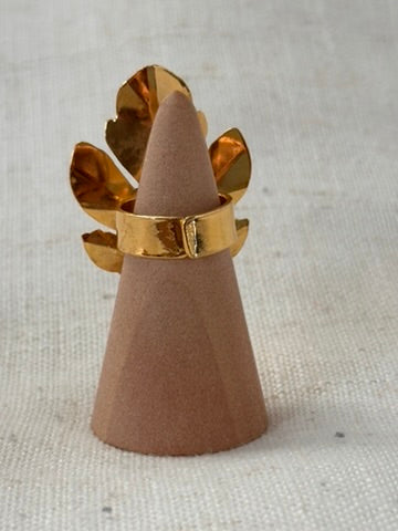 Hoja Perla Statement Ring – Smooth Finish