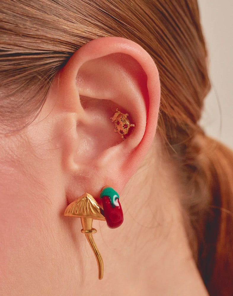 Mariquita de Manizales Stud Earrings