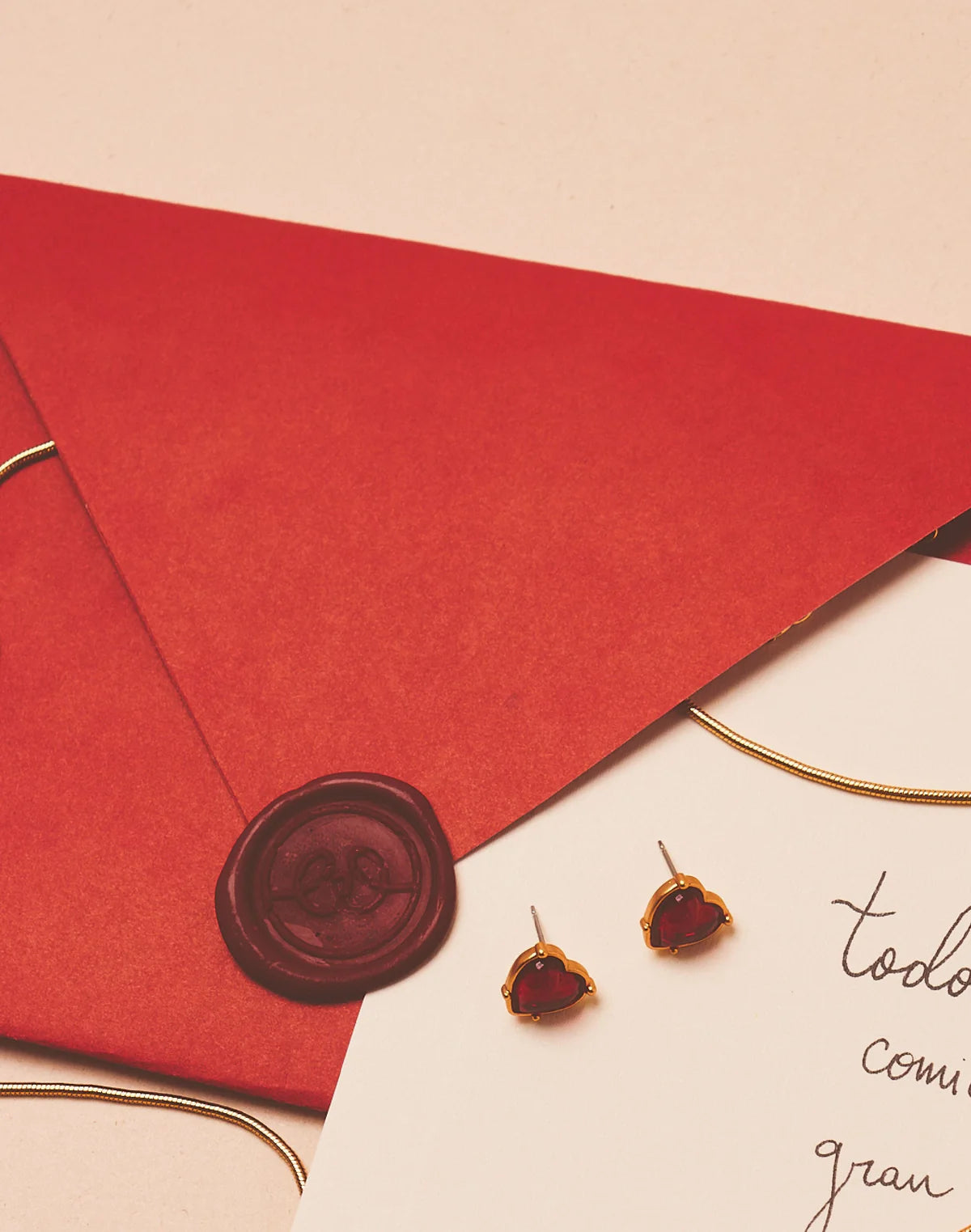 Carmesi Studs by Entrelazos
