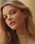 Entrelazos Bold Cromantic Earcuff – Celestial Gold Cuff