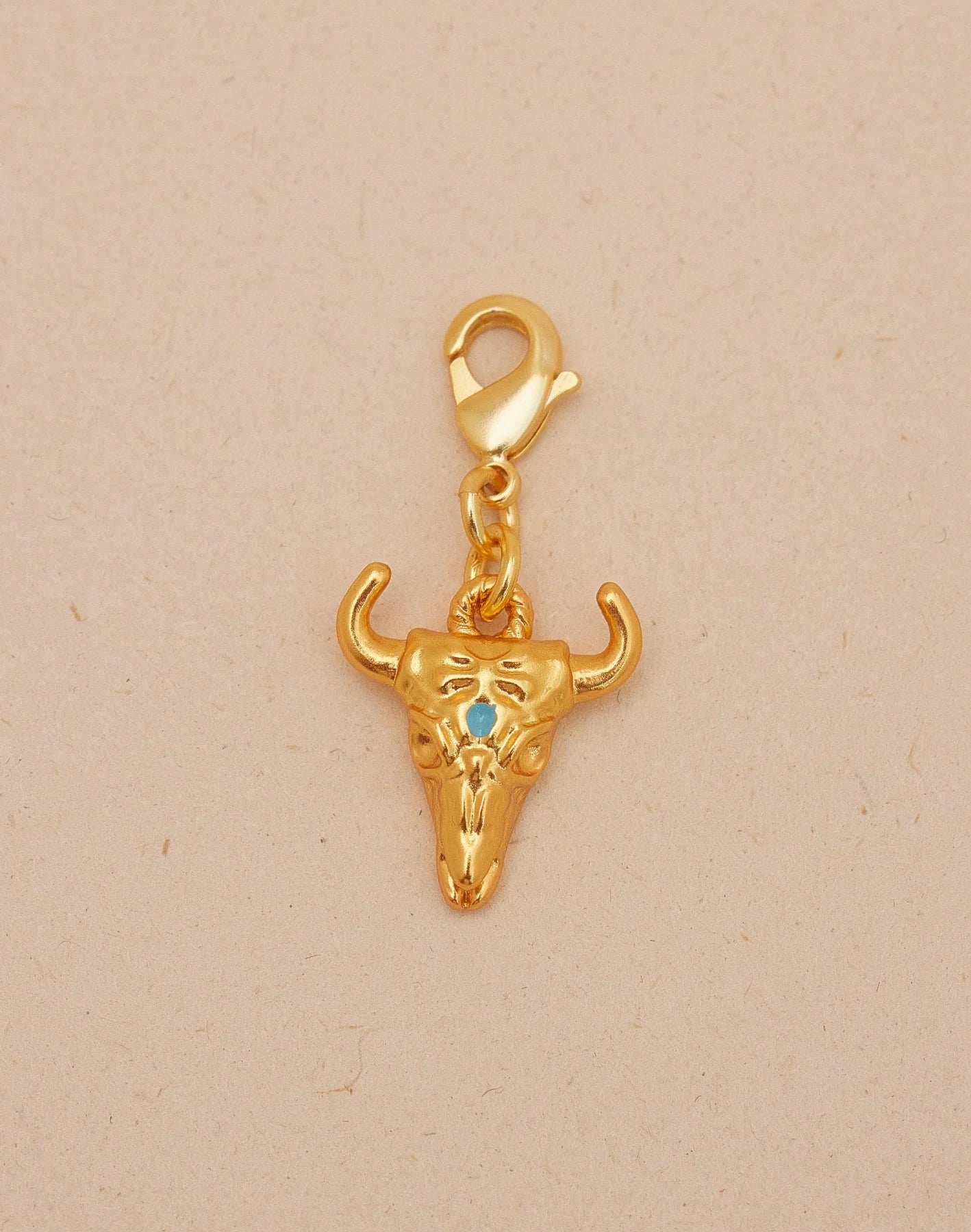 Mini Charm Longhorn by Entrelazos