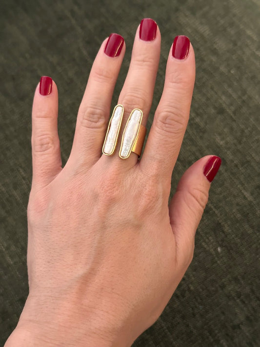 Perla Doble Statement Ring | Colombian Pearl Bar Ring