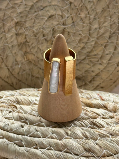 Selva de Oro Baroque Pearl Double-Bar Statement Ring