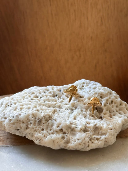 Hongo del Bosque Stud Earrings