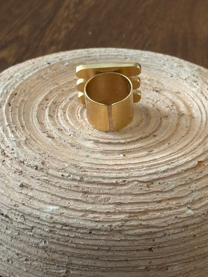 Perla Trío Bar Statement Ring | Colombian Pearl Bar Ring