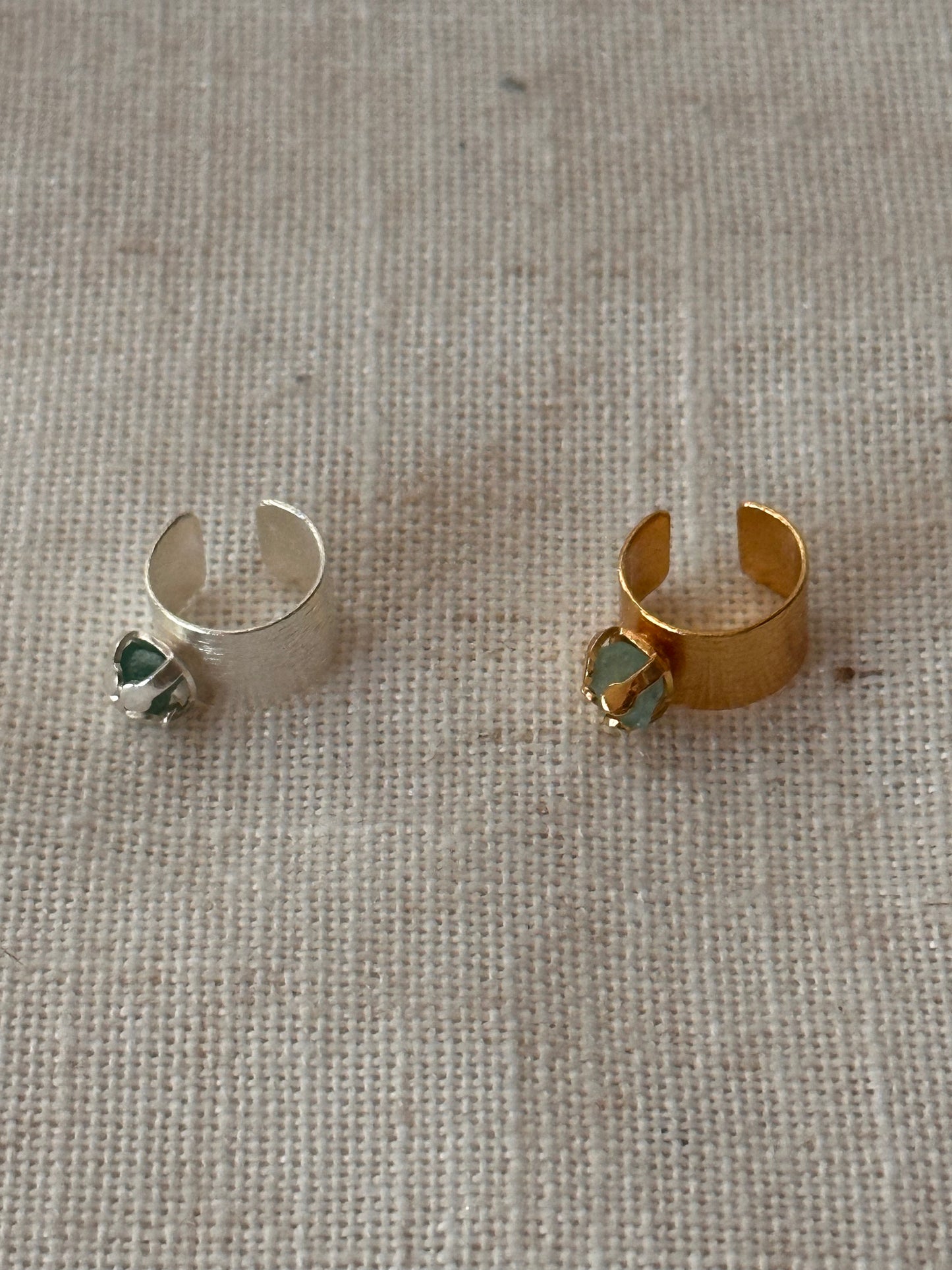 Murralla Emerald Ear Cuff