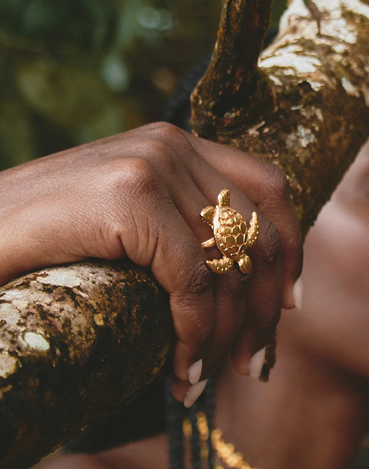 Sea Turtle Statement Ring by Entrelazos