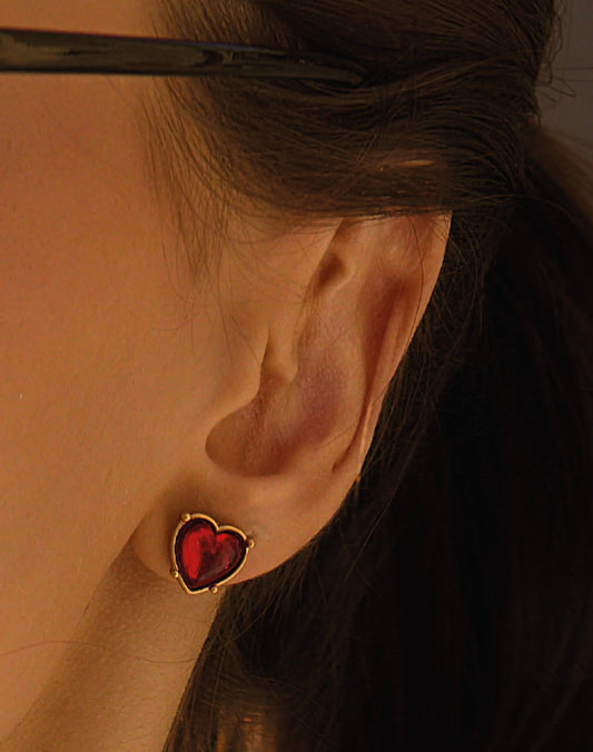 Carmesi Studs by Entrelazos