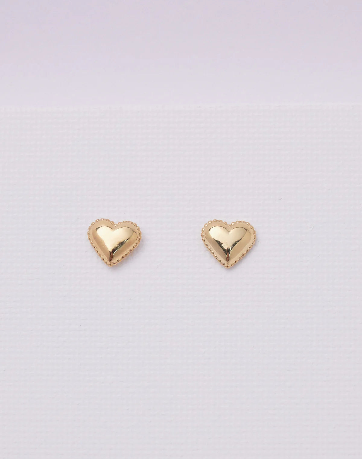 Mini Corazon Studs by Entrelazos
