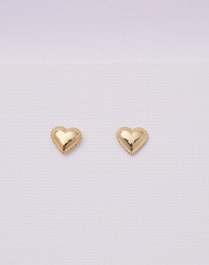 Mini Corazon Studs by Entrelazos