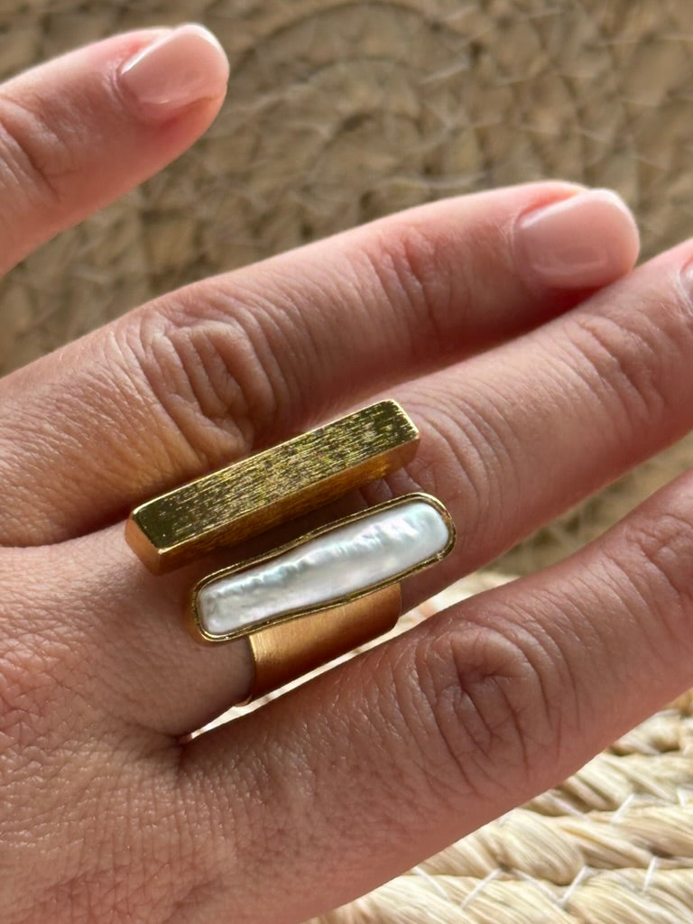 Selva de Oro Baroque Pearl Double-Bar Statement Ring