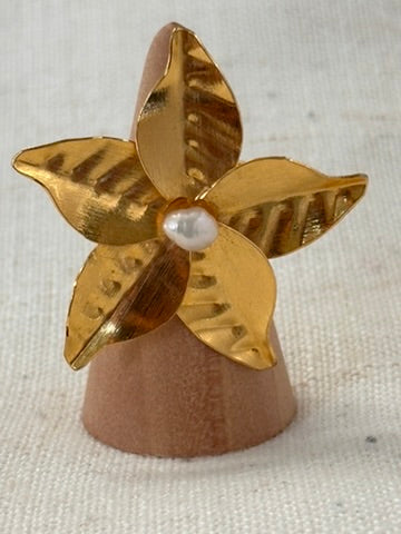 Flor Perla Statement Ring