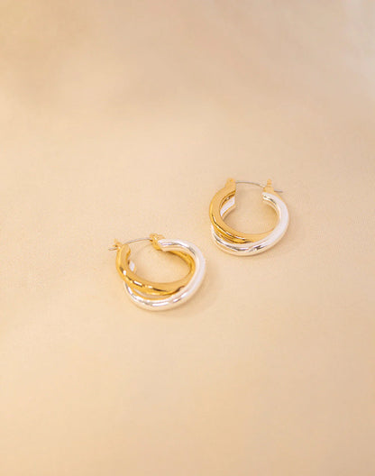 Twist Hoops by Entrelazos