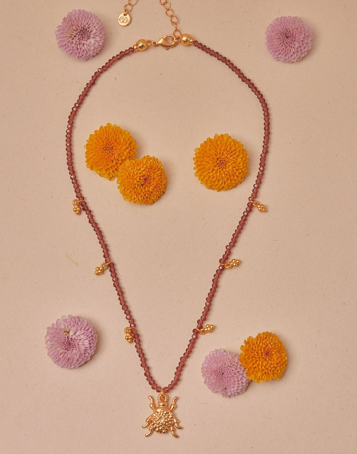 Entrelazos Escarabajo Necklace – Garnet Charm Necklace