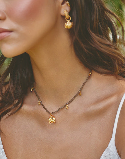 Entrelazos Mariquita Necklace – Lucky Ladybug Charm