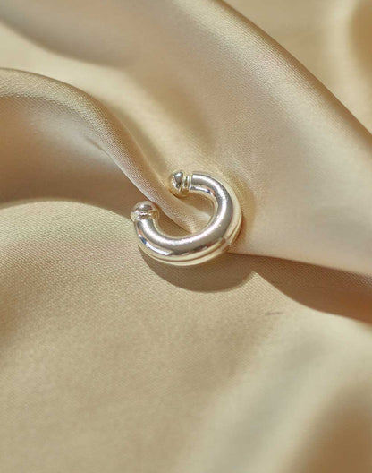 Astro Earcuff by Entrelazos