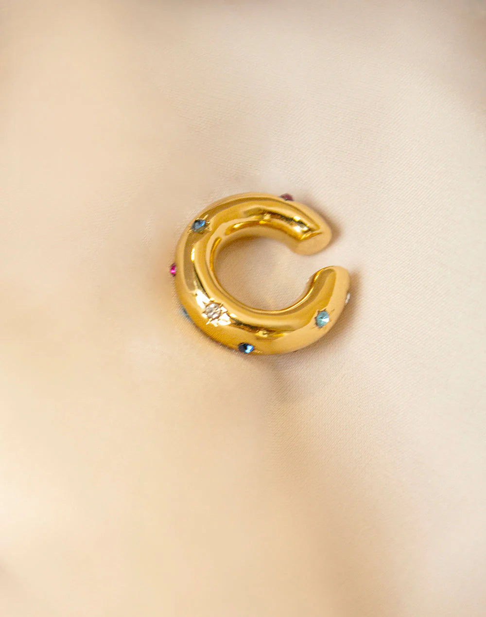 Entrelazos Bold Cromantic Earcuff – Celestial Gold Cuff