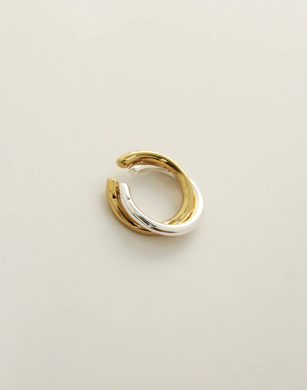 Entrelazos Twist Earcuff – Mixed Metals Sculpt Cuff