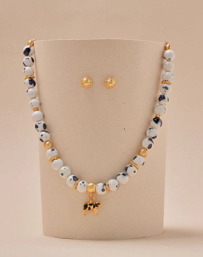 Vaquita del Valle Necklace and Studs Set