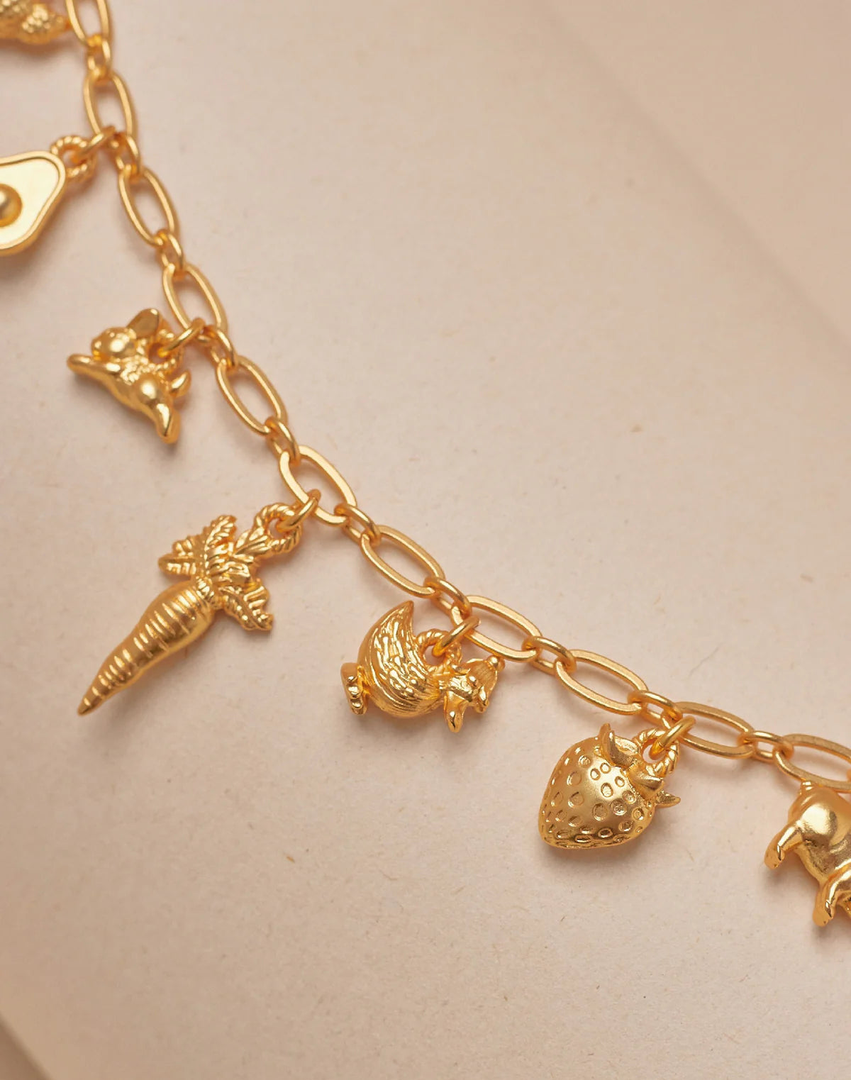 Pradera Set of 2 Necklaces and Studs