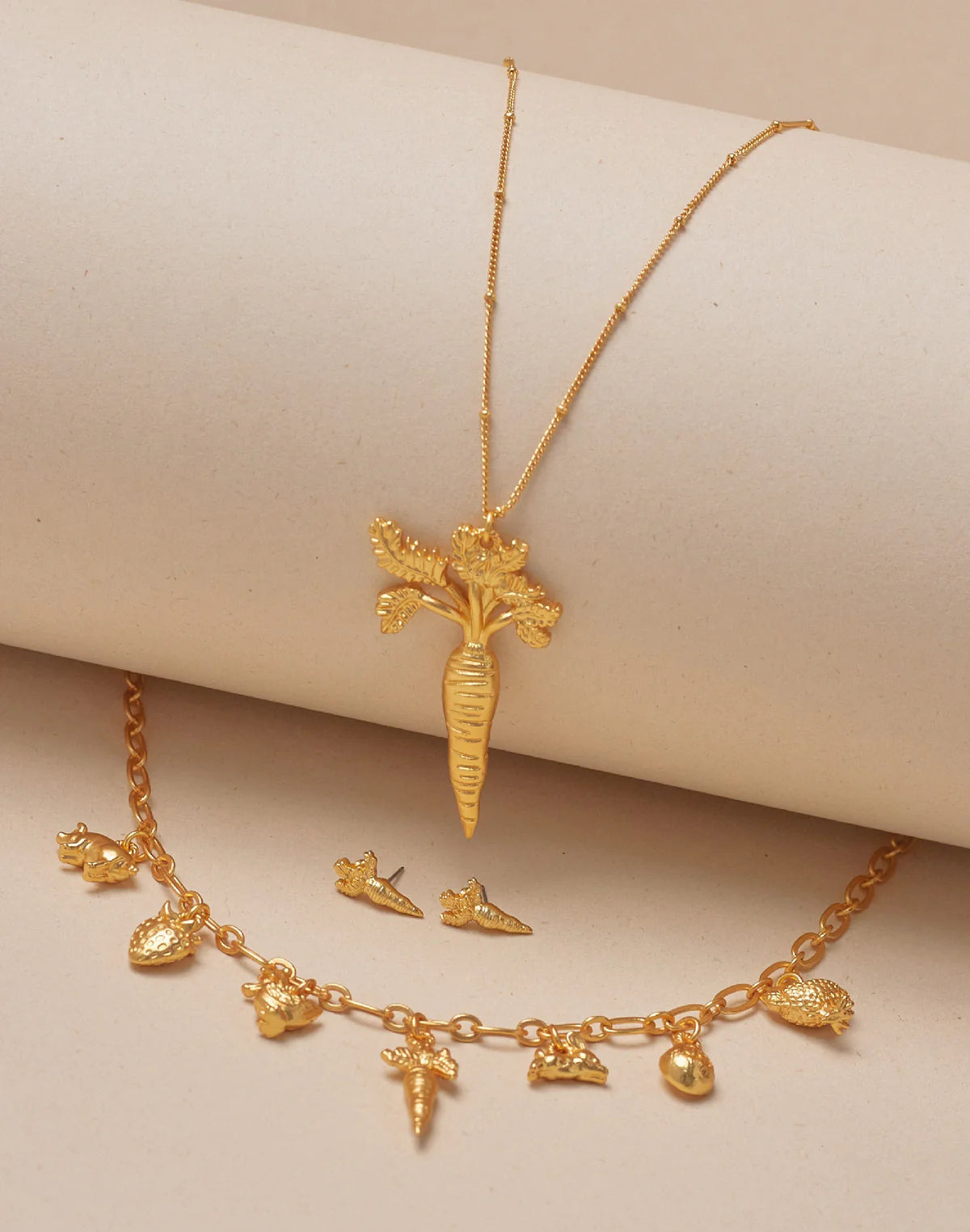 Pradera Set of 2 Necklaces and Studs