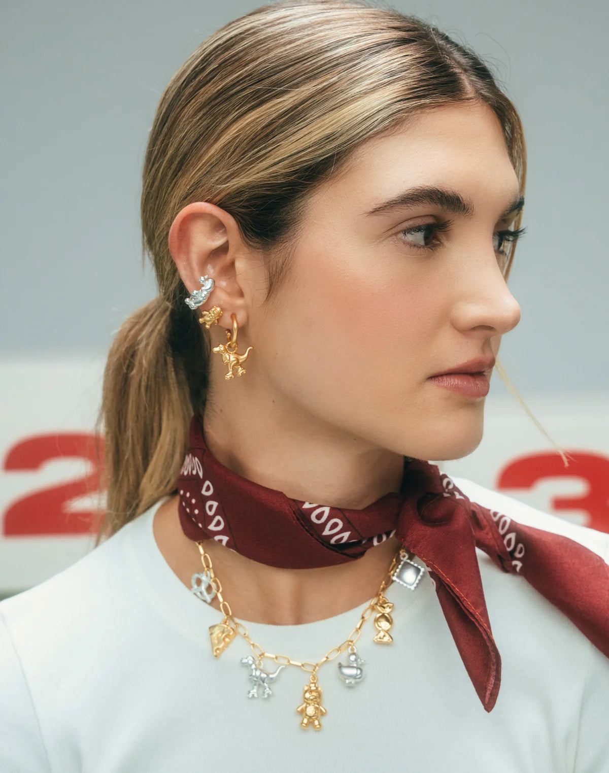 Dino de Medellín Earring Set