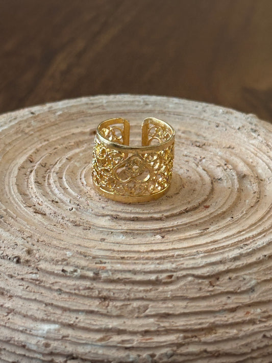 Corazón Filigrana Ring (Pre-Order)