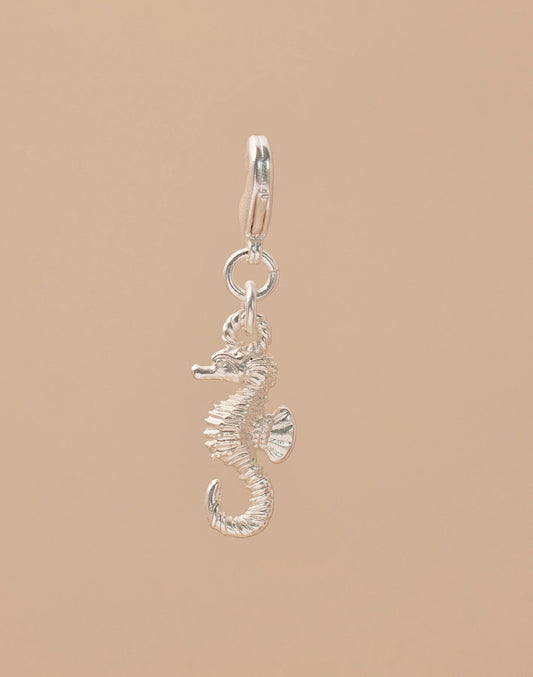 Mini Charm Seahorse by Entrelazos