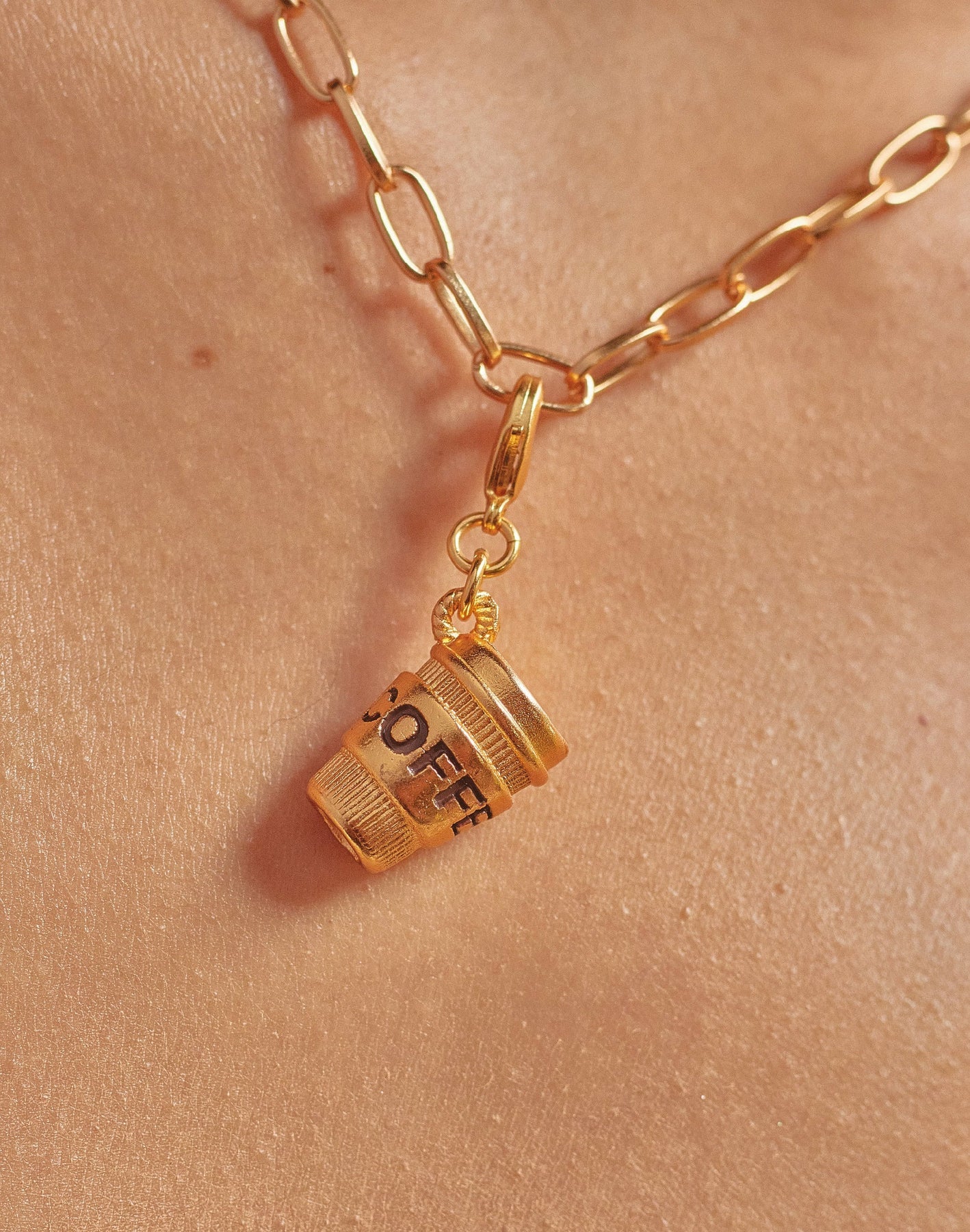 Mini Charm Coffee by Entrelazos