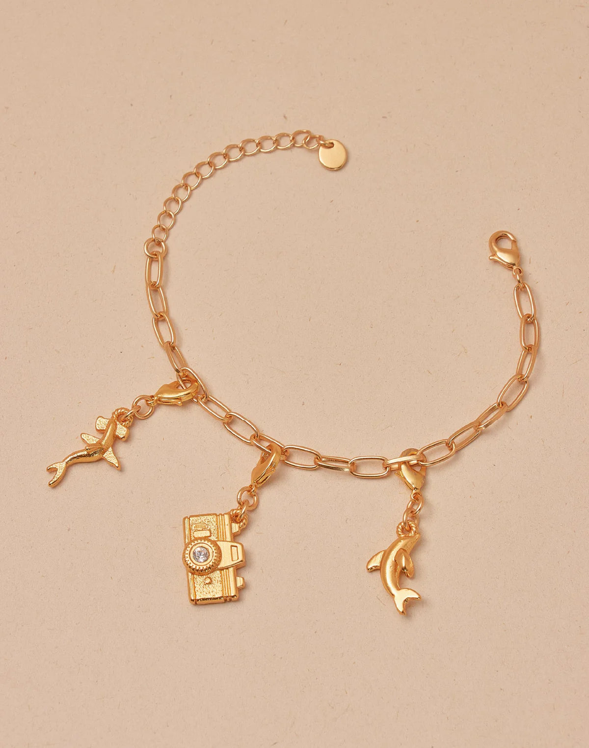 Mini Charm Dolphin by Entrelazos