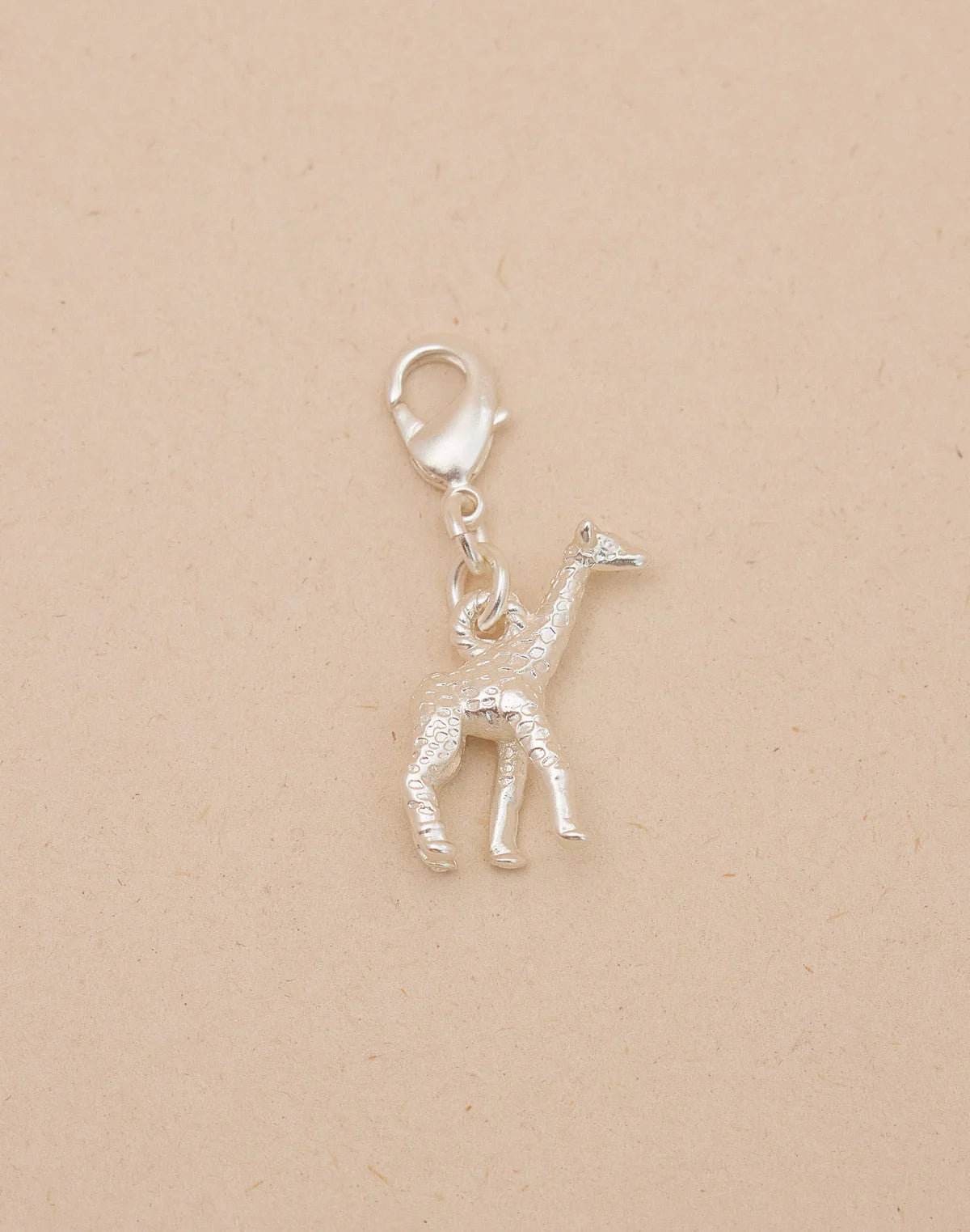 Mini Charm Giraffe by Entrelazos