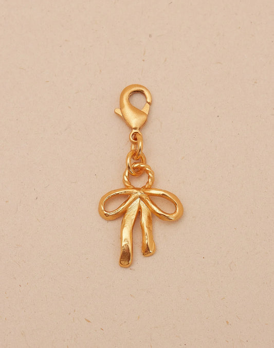 Mini Charm Bow by Entrelazos