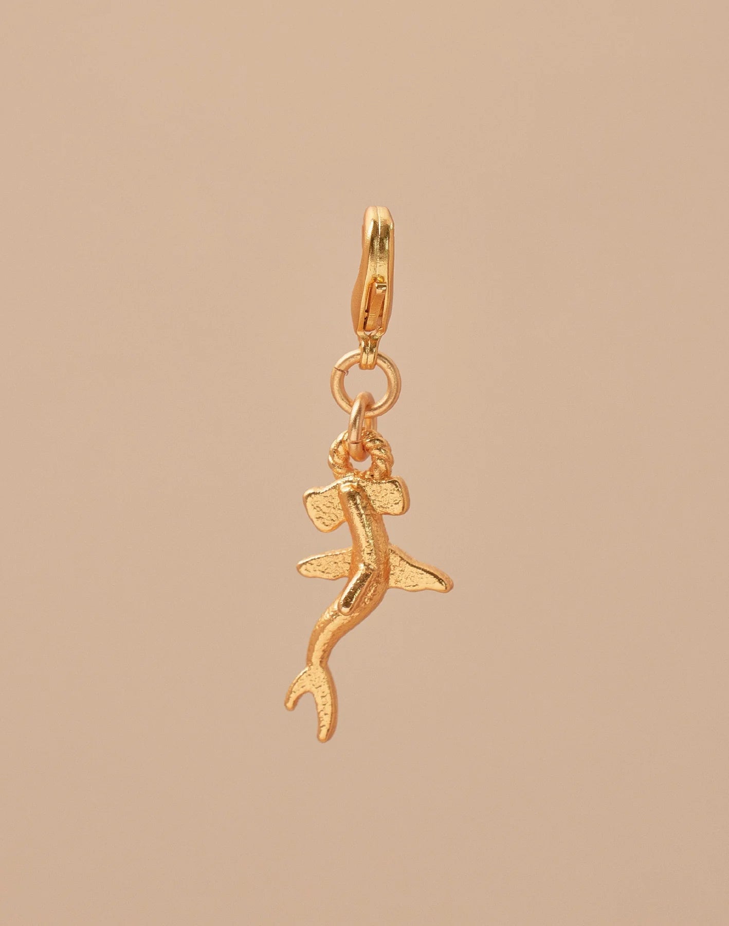 Mini Charm Hammerhead Shark by Entrelazos