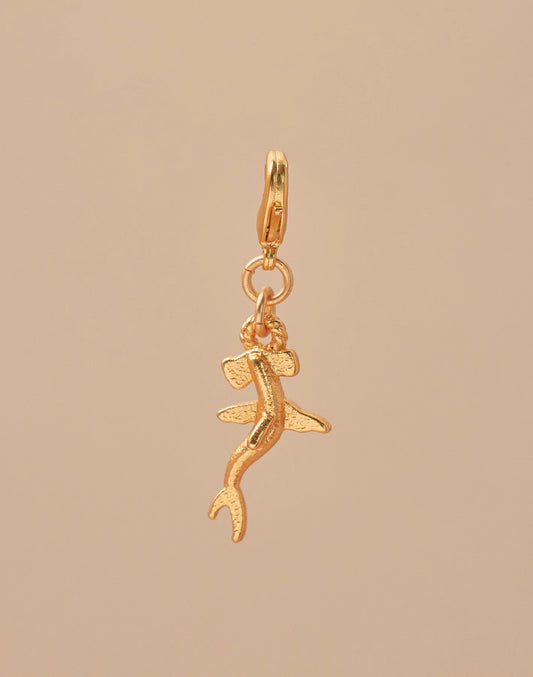 Mini Charm Hammerhead Shark by Entrelazos