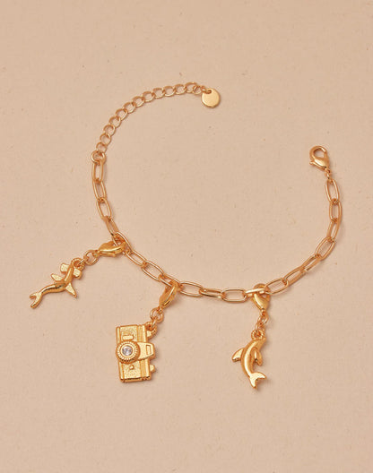 Mini Charm Hammerhead Shark by Entrelazos