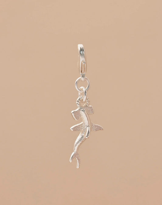 Mini Charm Hammerhead Shark by Entrelazos