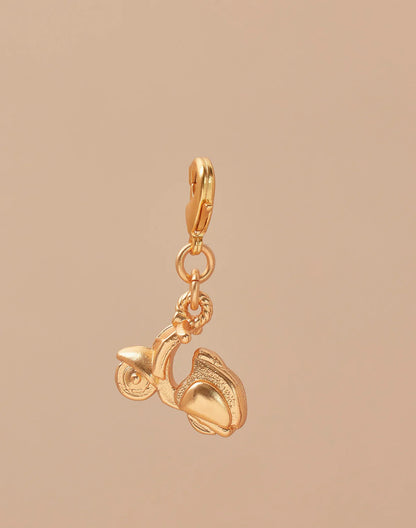 Mini Charm Vespa by Entrelazos
