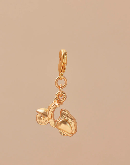 Mini Charm Vespa by Entrelazos