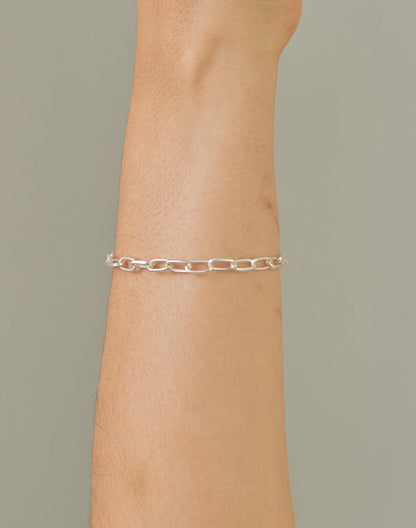 Charm Bracelet Pekin by Entrelazos