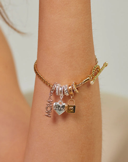 Mom Charms Bracelet by Entrelazos
