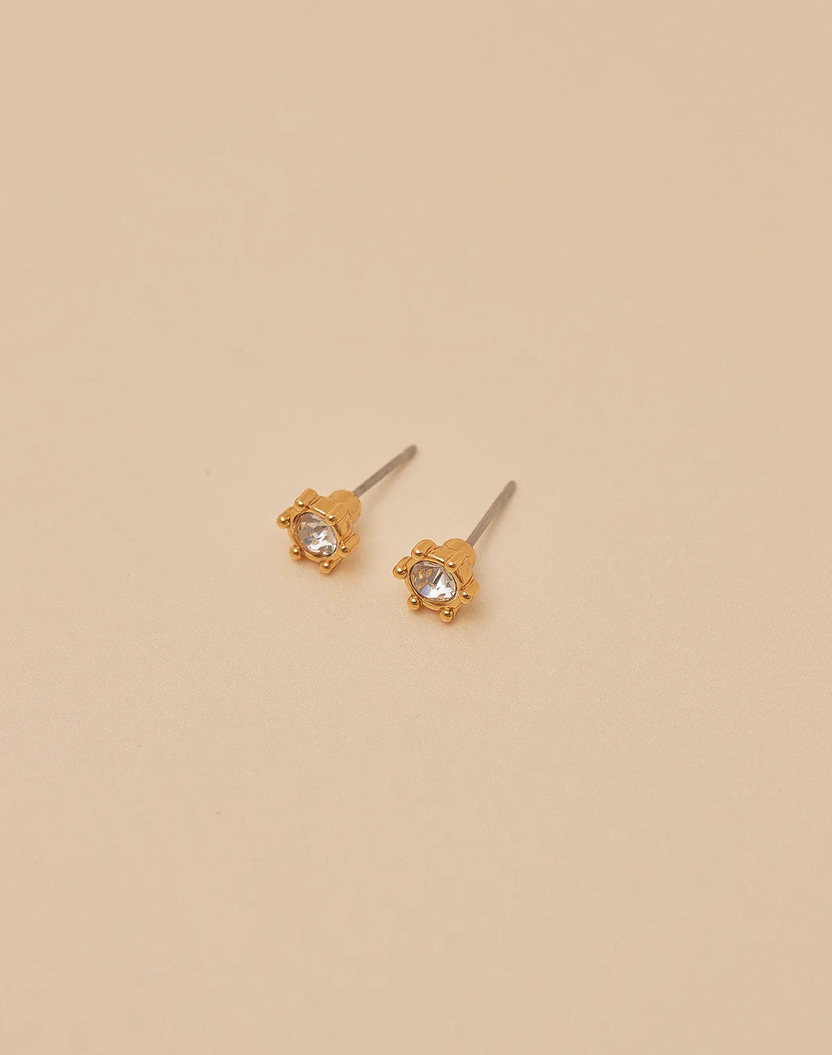 Crown Set of 2 Studs + Earcuff by Entrelazos
