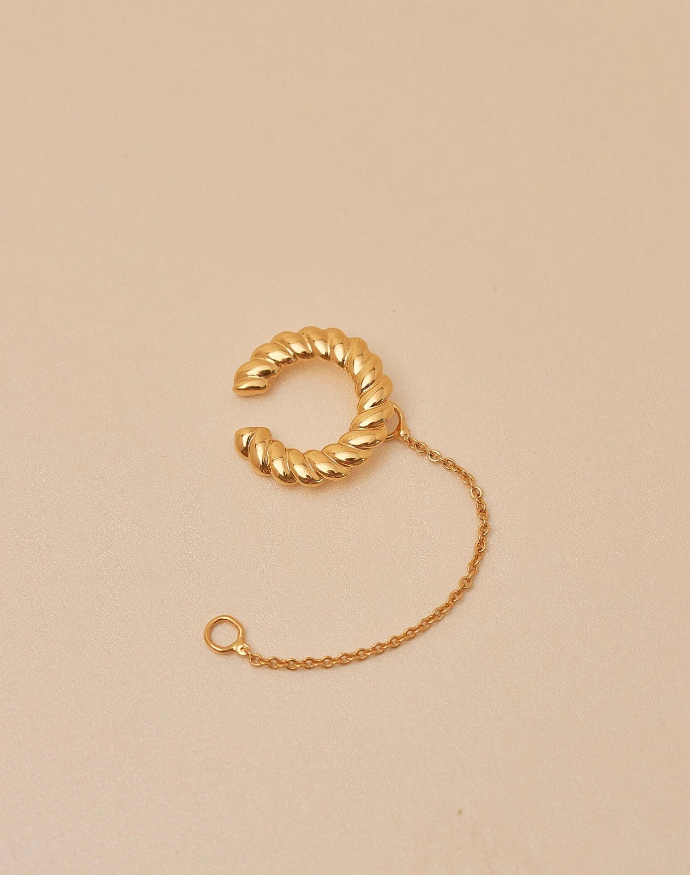 Crown Set of 2 Studs + Earcuff by Entrelazos