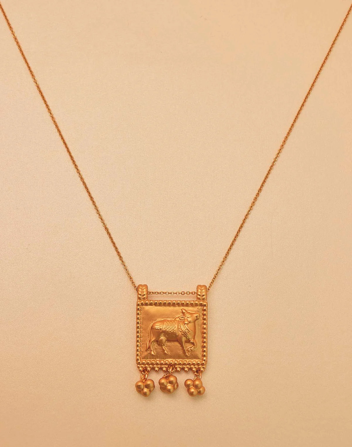 Vaca Sagrada Necklace Set by Entrelazos